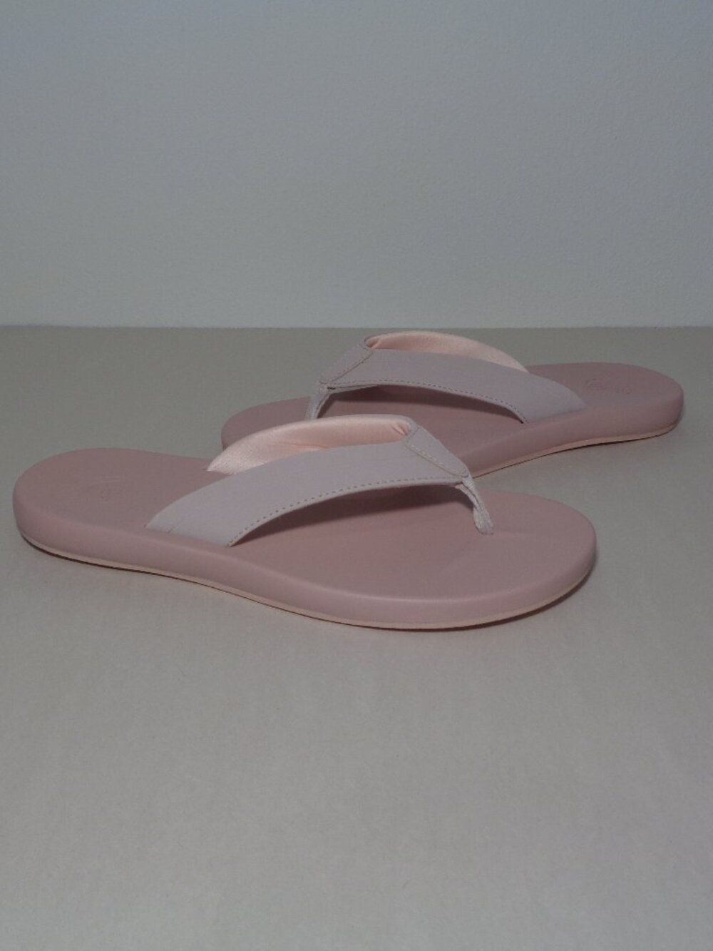 Body Glove Size 7 M / COMFORT FLIP FLOP / Pink / Sandals New Women's Shoes